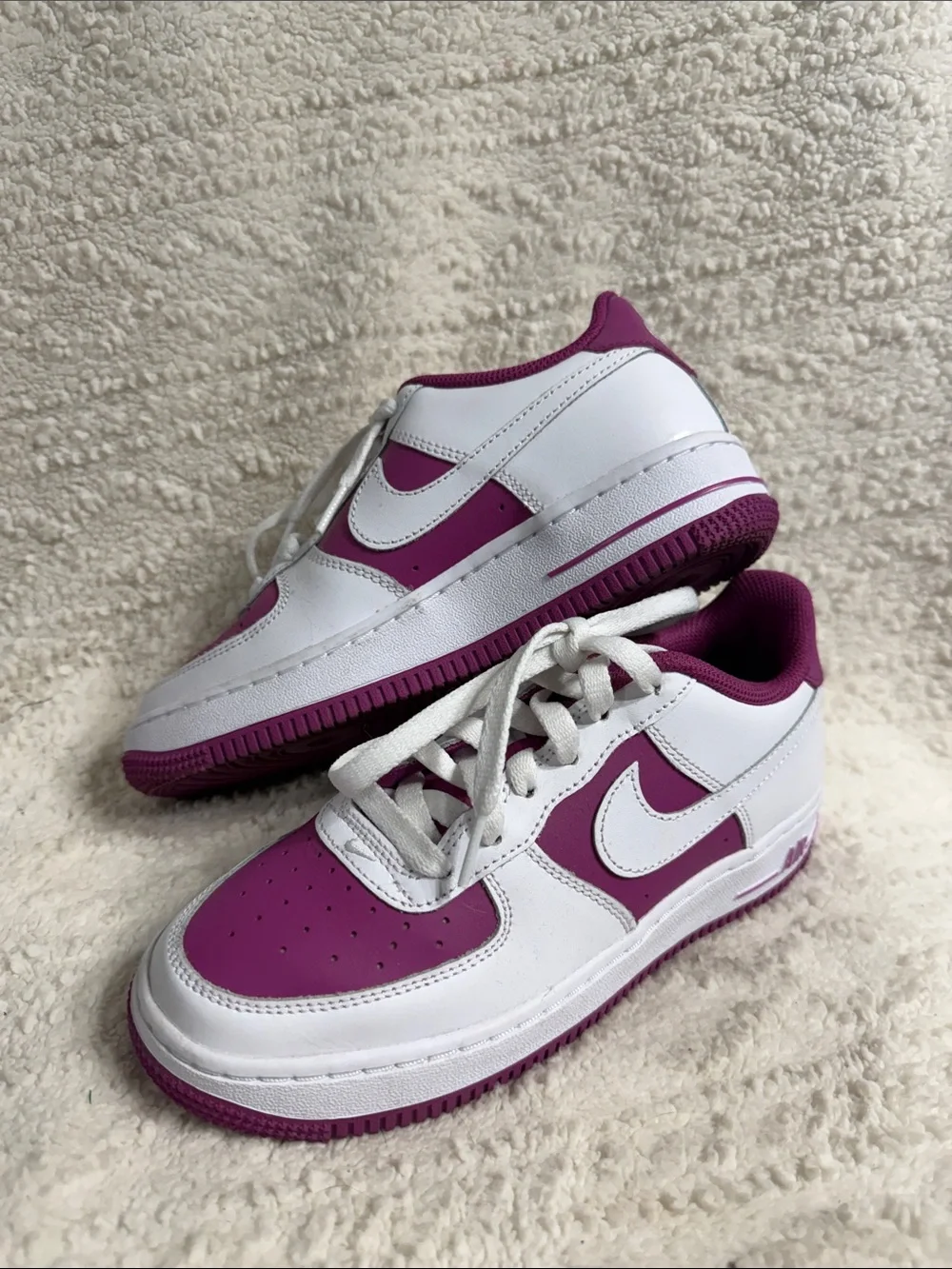 Nike Air Force 1 Low GS “White Hot Fuchsia”
